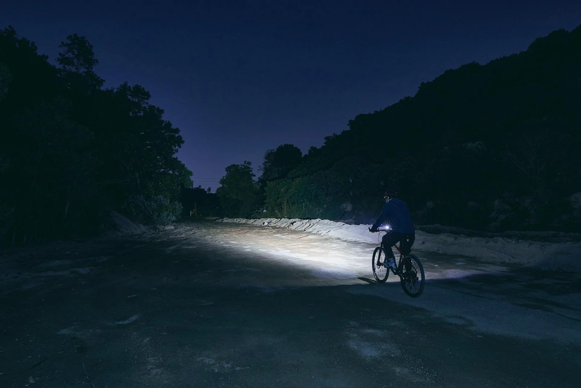 How to Choose the Right Cycling Torch?